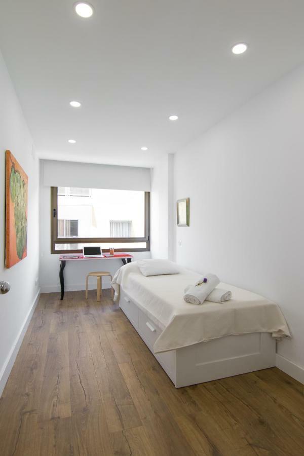Homeforguest Stylish And Modern Apartment Overlooking Las Canteras Las Palmas de Gran Canária Exterior foto
