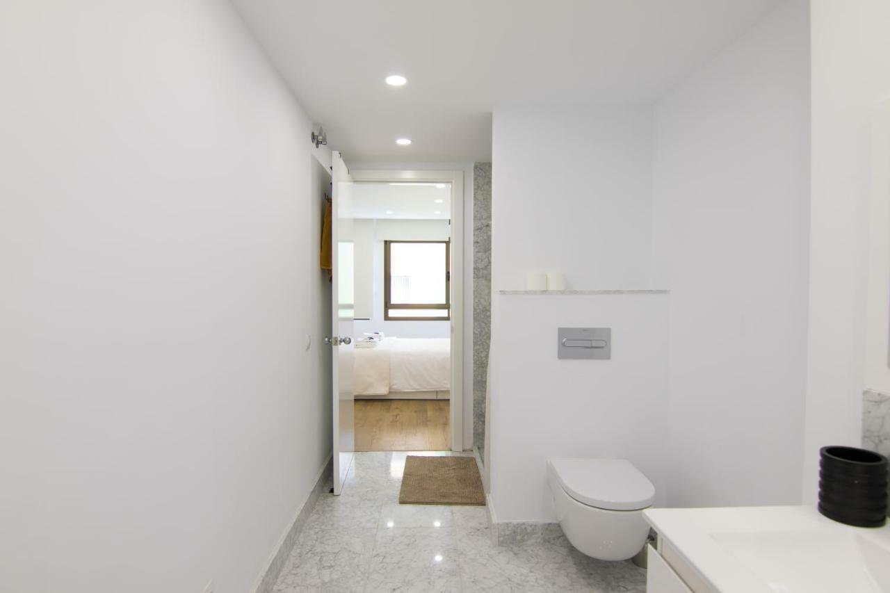 Homeforguest Stylish And Modern Apartment Overlooking Las Canteras Las Palmas de Gran Canária Exterior foto