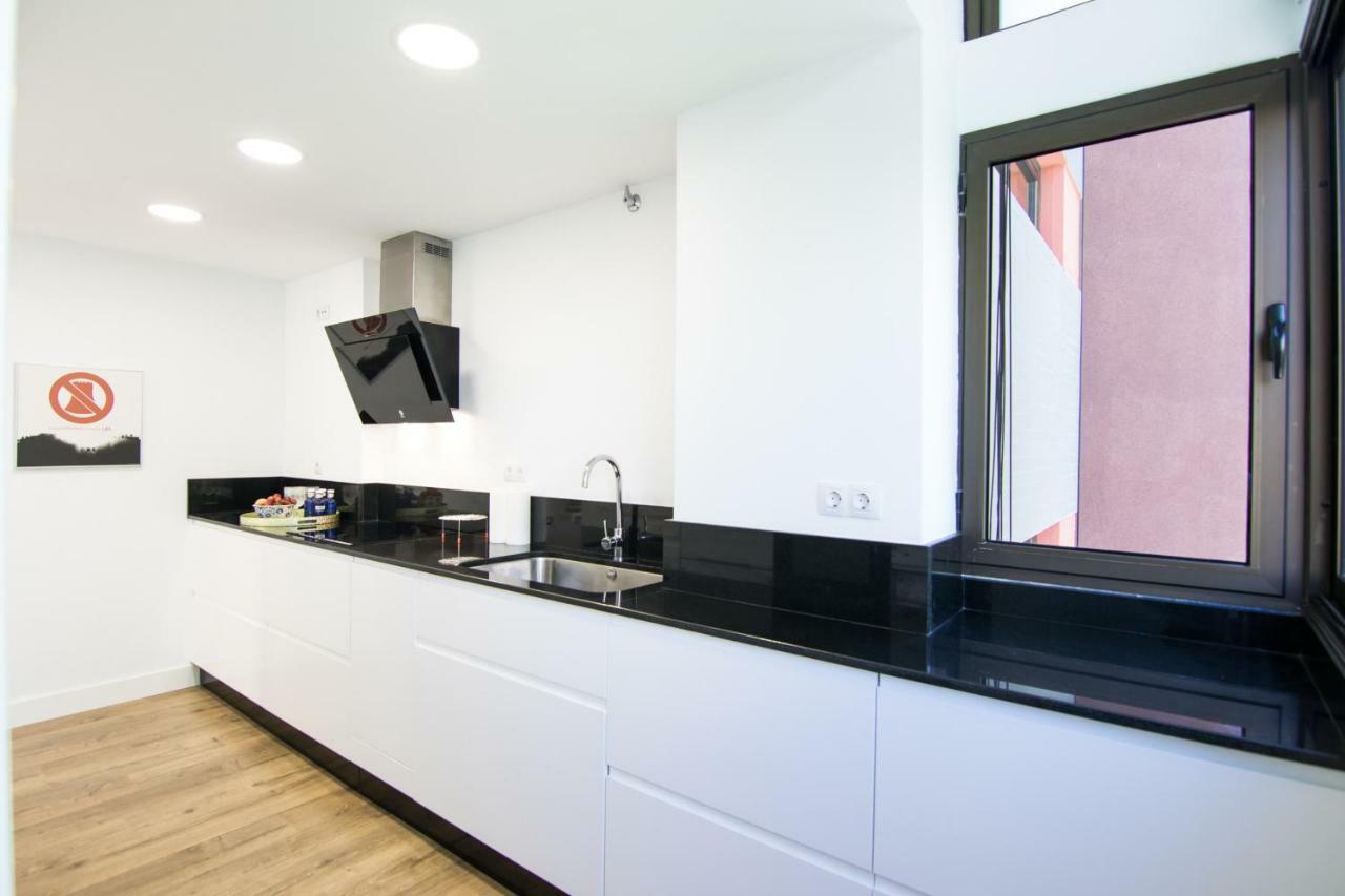 Homeforguest Stylish And Modern Apartment Overlooking Las Canteras Las Palmas de Gran Canária Exterior foto