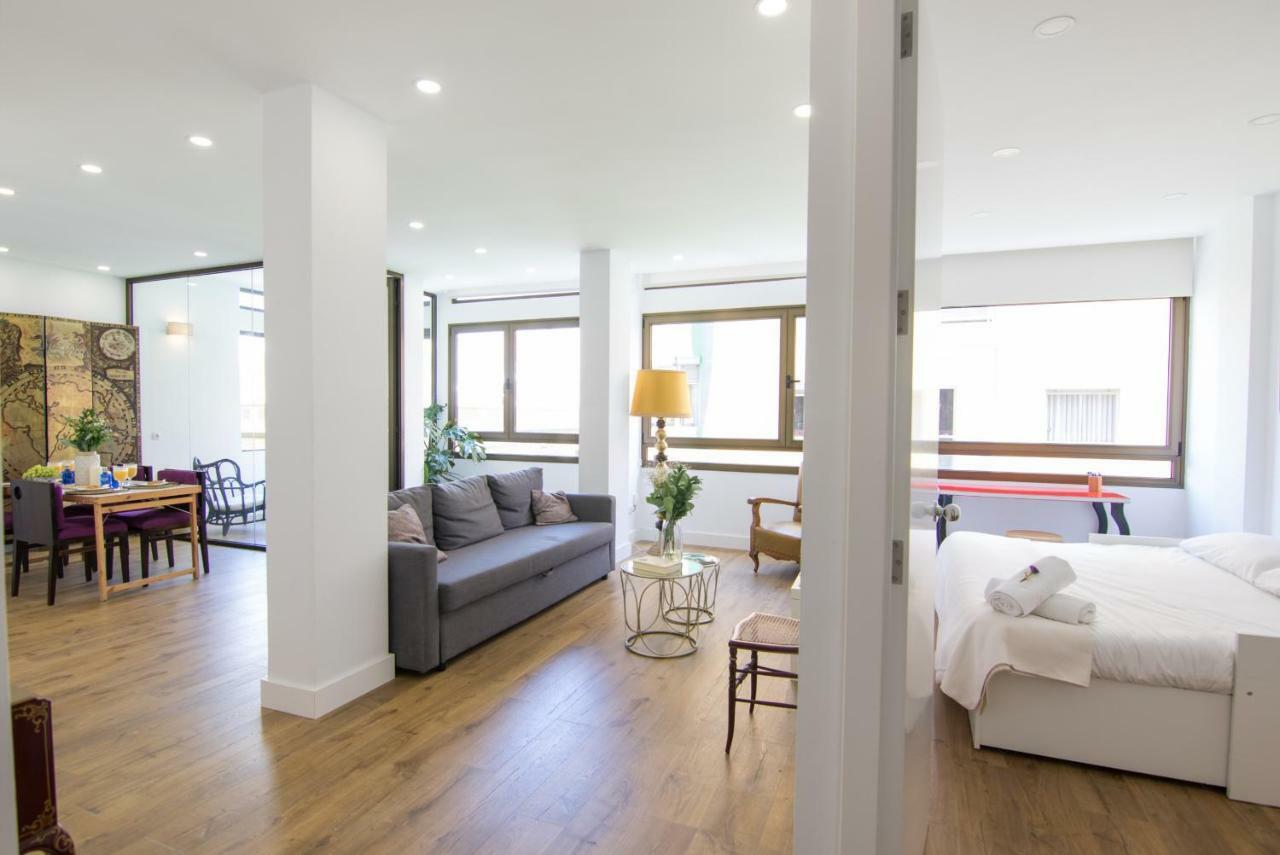Homeforguest Stylish And Modern Apartment Overlooking Las Canteras Las Palmas de Gran Canária Exterior foto